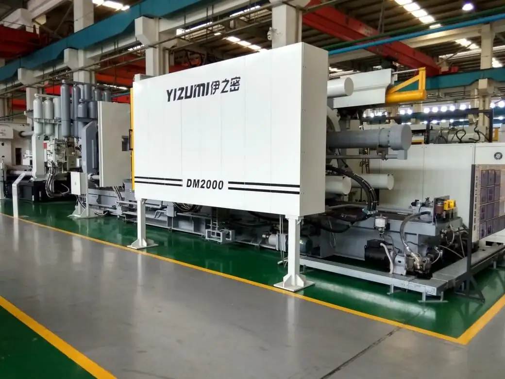Injetora Yizumi DM2000